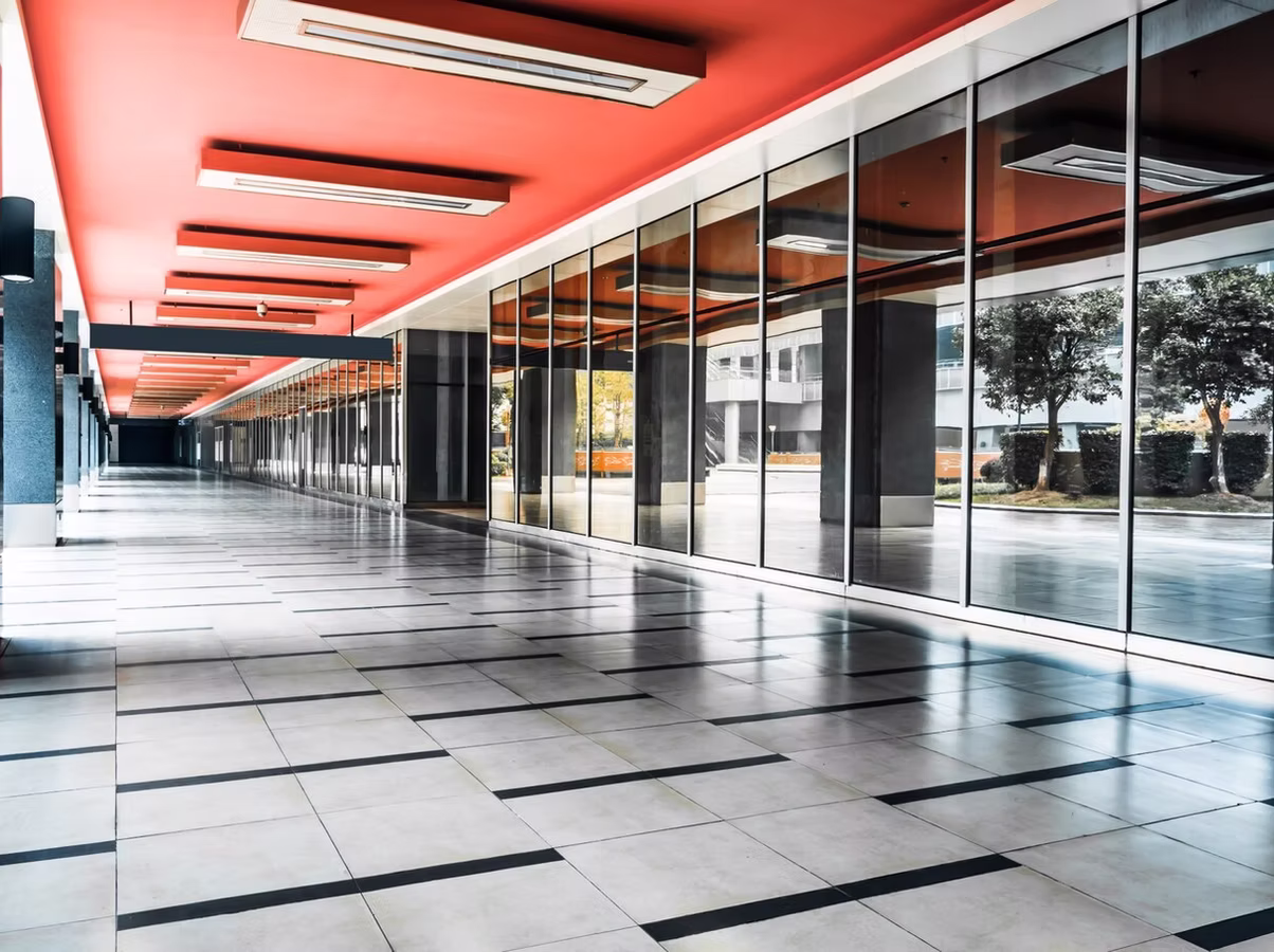 Vantagens de trazer seu empreendimento para perto do Centro Comercial Alphaville